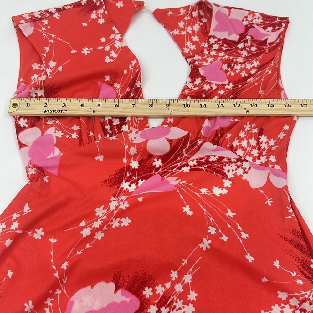 Elegant Red Floral Maxi Dress - Picture 8 of 8